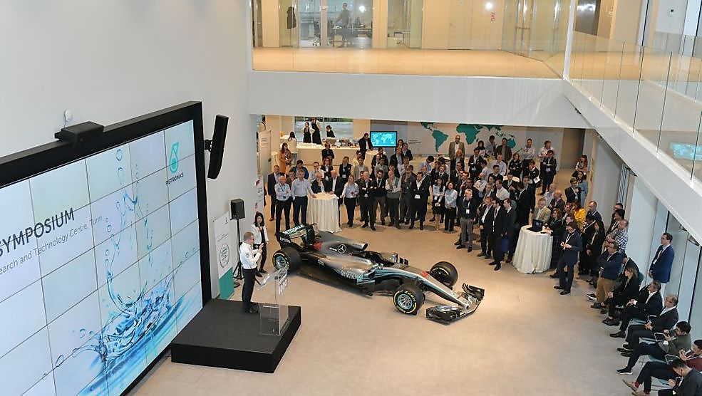 Petronas houdt eerste EV-vloeistoffensymposium