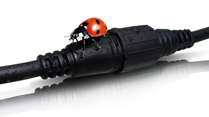 L'ÉCLAIRAGE EASY CONNECT MET EN LUMIÈRE LE JARDIN DE VOS RÊVES