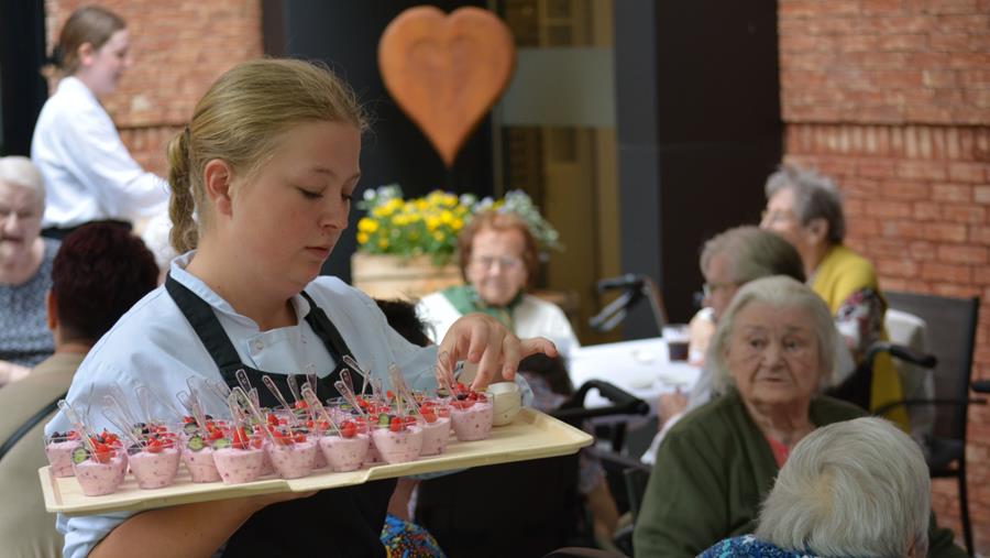Le projet du VTI-Aalst attire l'attention sur les troubles de l'alimentation dans les cas de démence