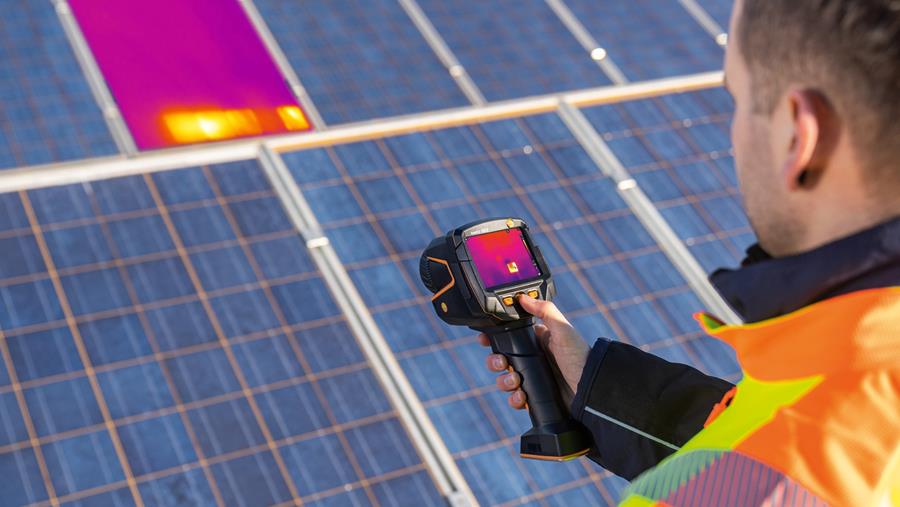 Maximisez l'efficacité de vos installations photovoltaïques grâce à la thermographie