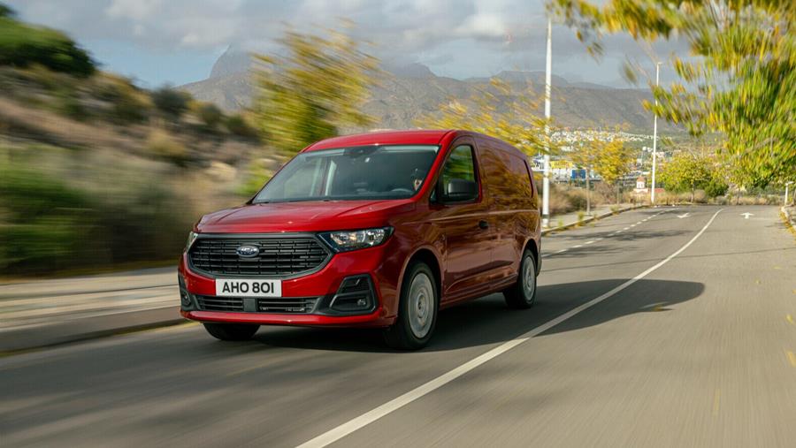 Nouveau Ford Pro Transit Connect PHEV: durable et efficace