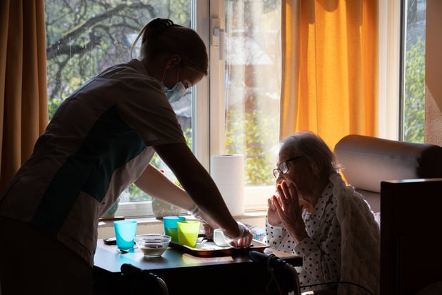 Wetsvoorstel breidt bekwame helper uit tot WZC en RVT's