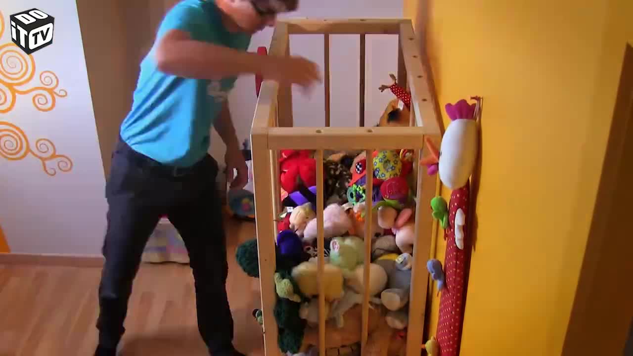 MAAK ZELF EEN KNUFFELKOOI